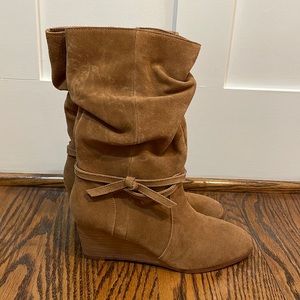 Women’s Violet & Red Jordy Suede Bootie NWTs Size 8